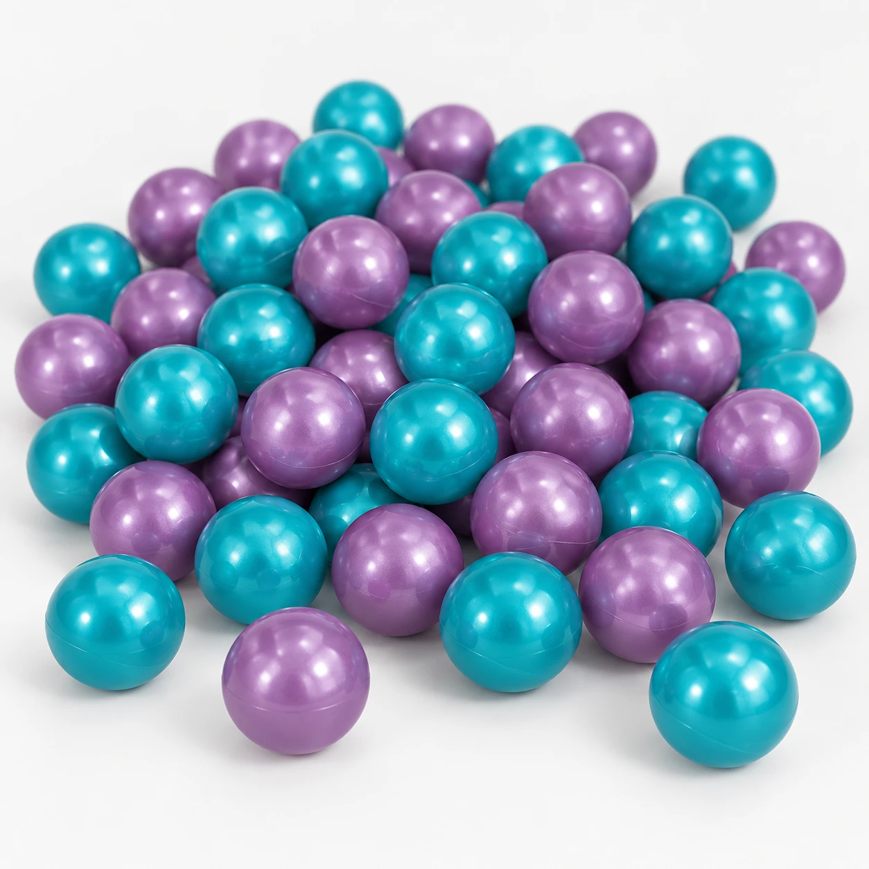 Balles turquoise et violettes métallisées, diamètre 7 cm